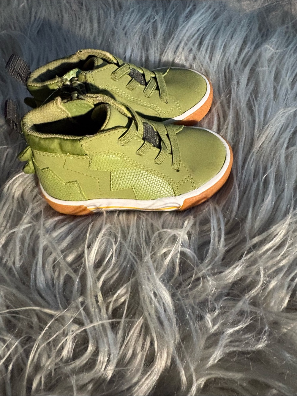 Green Kids High-Top Sneakers with Gum Sole